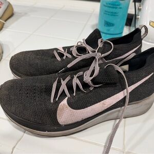 Nike Women's Black and Pink Sneakers